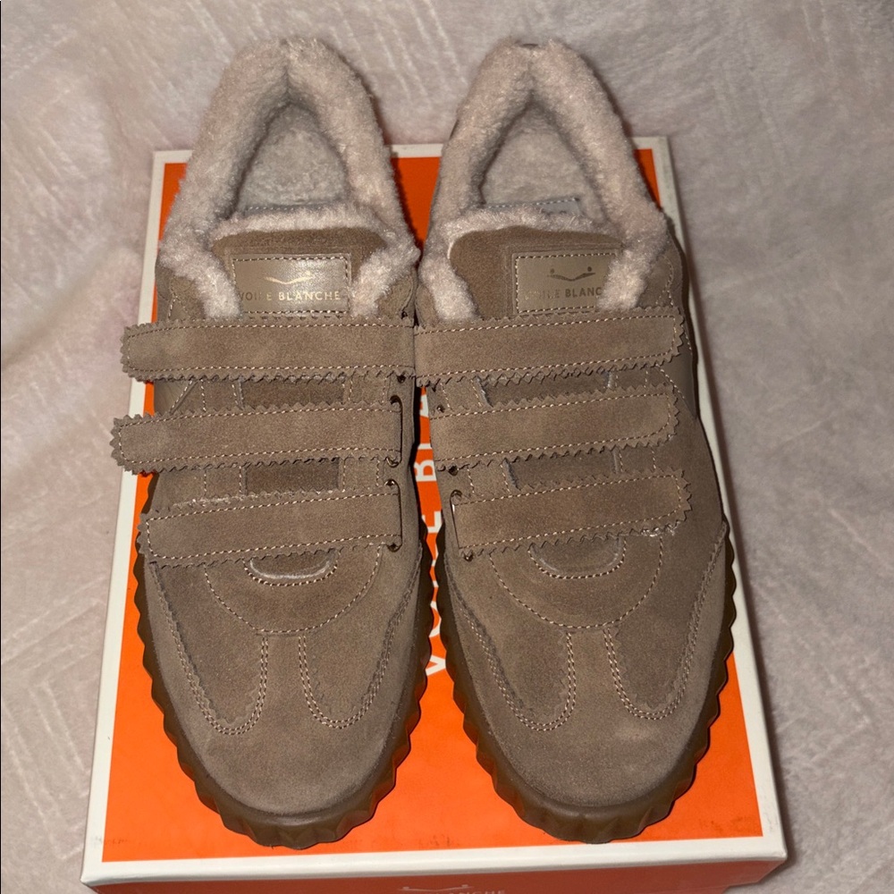 NWT VOILE BLANCHE INES Faux Shearling Sneaker in Light Beige - Picture 9 of 16